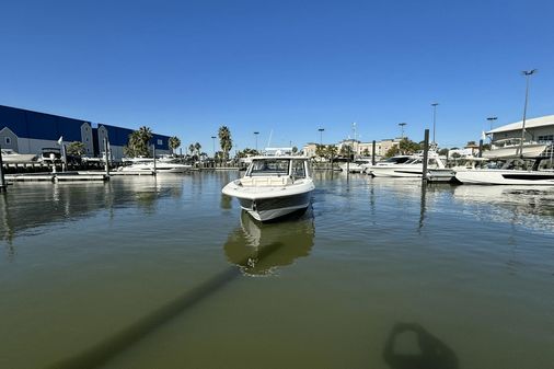 Boston Whaler 380EX REALM image