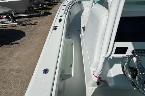 Yellowfin 36-OFFSHORE image