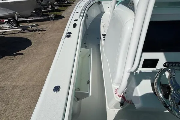 Yellowfin 36-OFFSHORE image