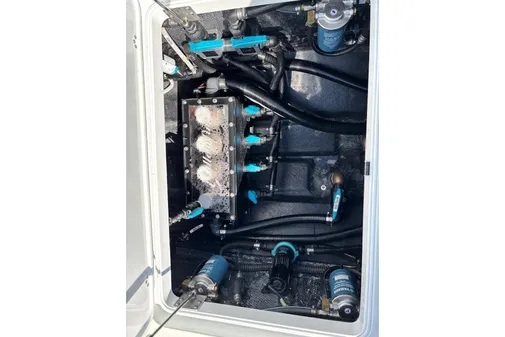 Yellowfin 36-OFFSHORE image