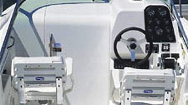 Robalo 2640 Walkaround