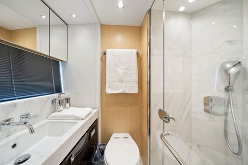 Sunseeker 76 Yacht image