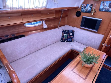 Bavaria Cruiser 33 image