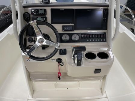 Boston Whaler 240 Dauntless image