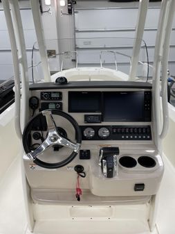 Boston Whaler 240 Dauntless image