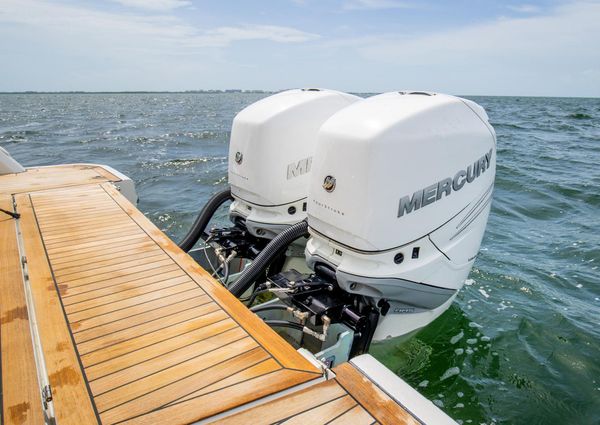 Sealine S330V image