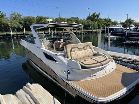 Sea Ray 350 SLX image