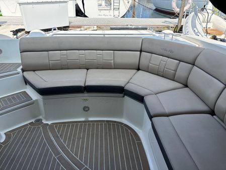 Sea Ray 350 SLX image