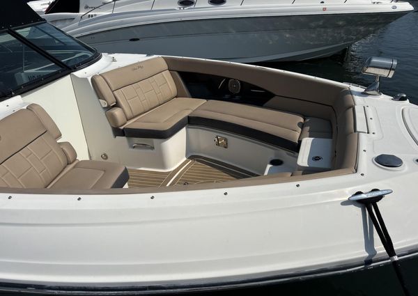 Sea Ray 350 SLX image