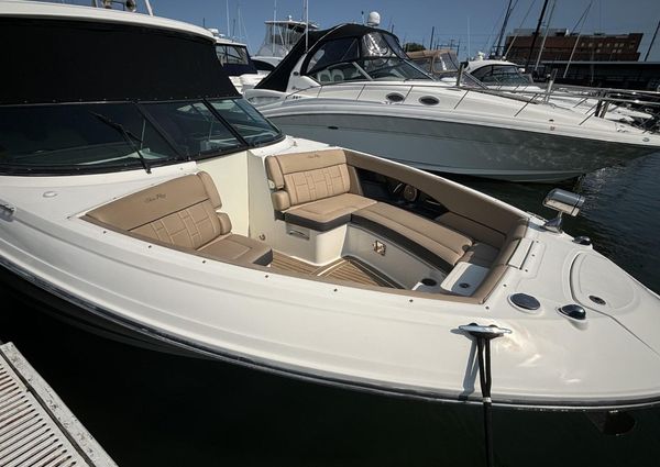 Sea Ray 350 SLX image