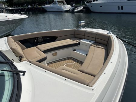 Sea Ray 350 SLX image