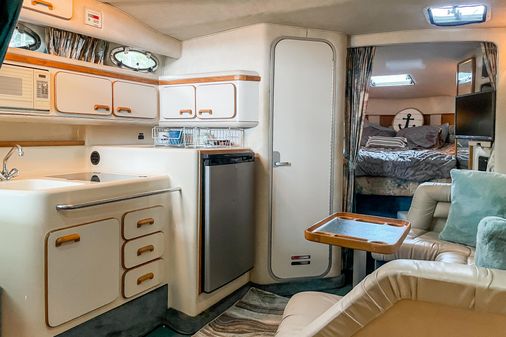 Sea Ray 330 Sundancer image