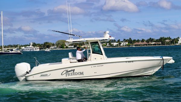 Boston Whaler 320 Outrage 