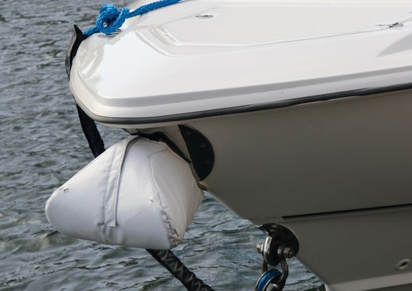 Boston Whaler 320 Outrage image