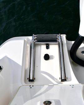 Boston Whaler 320 Outrage image