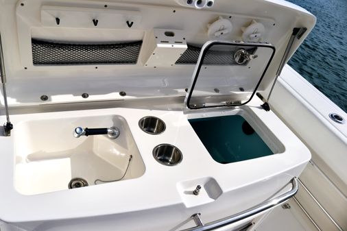 Boston Whaler 320 Outrage image