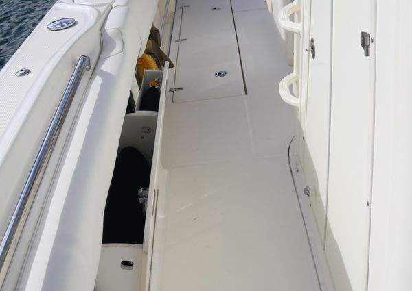 Boston Whaler 320 Outrage image