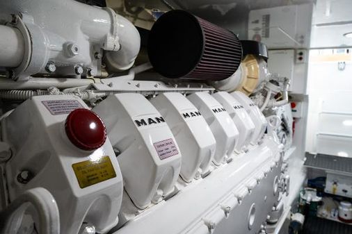 Viking 52-CONVERTIBLE image