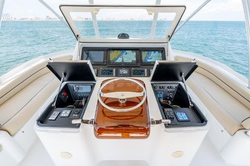 Viking 52-CONVERTIBLE image