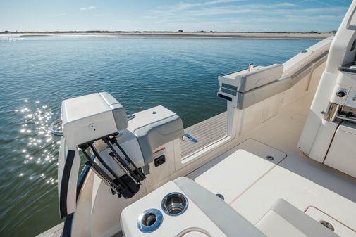 Scout 425 LXF image