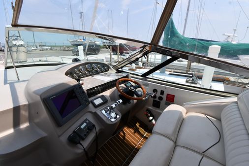 Cruisers-yachts 4270-EXPRESS image