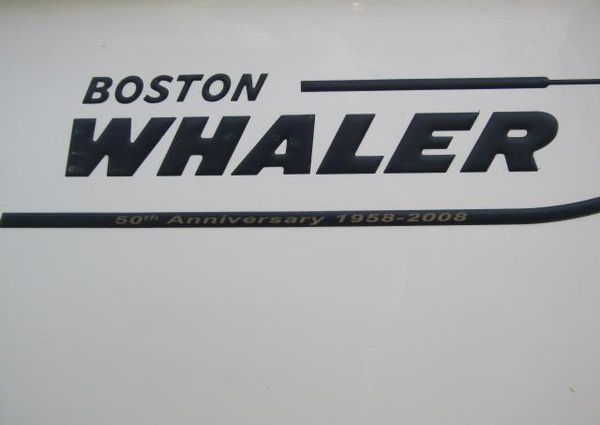 Boston Whaler 190 Outrage image