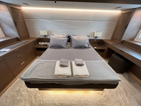 Beneteau Grand Trawler 62 image