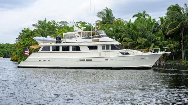Hatteras 78 CMY