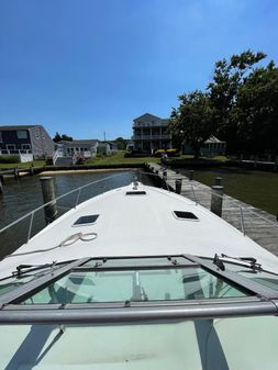 Sea Ray 330 Sundancer image