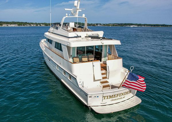 Hatteras 70 Cockpit Motoryacht image