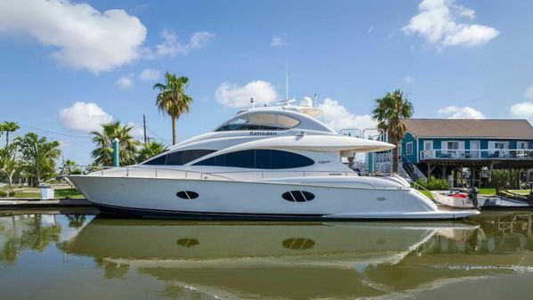 Lazzara 74 MOTOR YACHT image