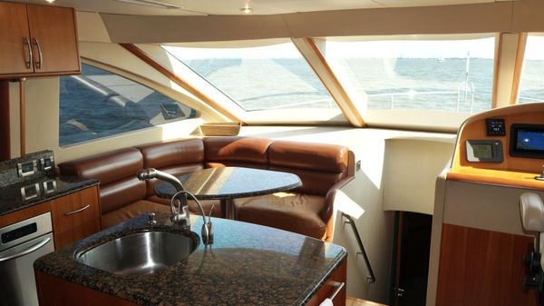 Lazzara 74 MOTOR YACHT image