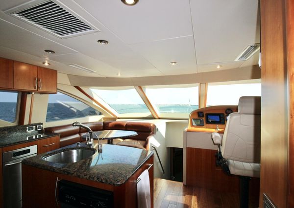 Lazzara 74 MOTOR YACHT image