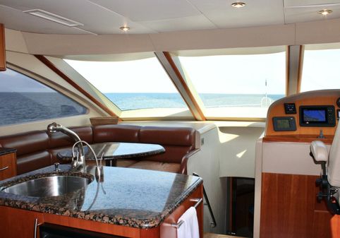 Lazzara 74 MOTOR YACHT image