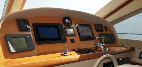 Lazzara 74 MOTOR YACHT image