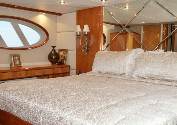 Lazzara 74 MOTOR YACHT image