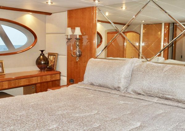 Lazzara 74 MOTOR YACHT image