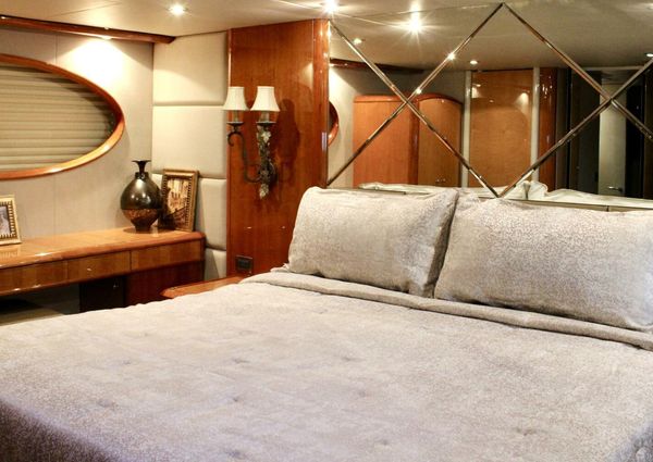 Lazzara 74 MOTOR YACHT image