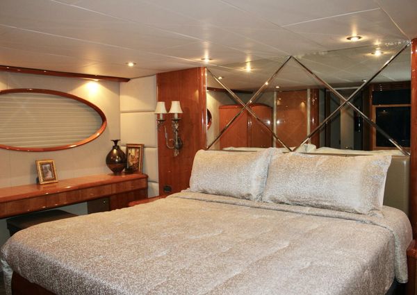 Lazzara 74 MOTOR YACHT image