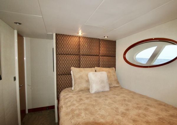 Lazzara 74 MOTOR YACHT image