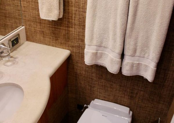 Lazzara 74 MOTOR YACHT image