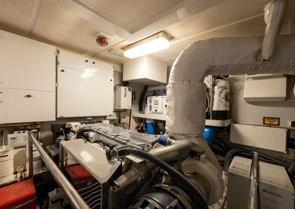 Lazzara 74 MOTOR YACHT image