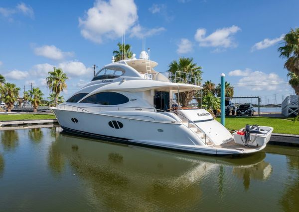 Lazzara 74 MOTOR YACHT image