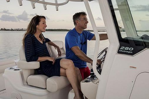 Boston-whaler 280-OUTRAGE image