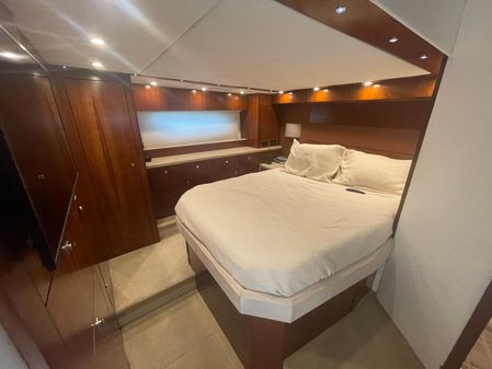 Cruisers Yachts 48 Cantius image