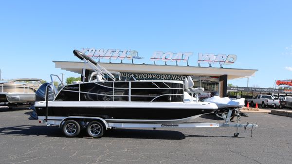 Hurricane FunDeck 2260 REF 