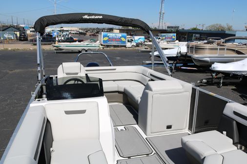 Hurricane FunDeck 2260 REF image
