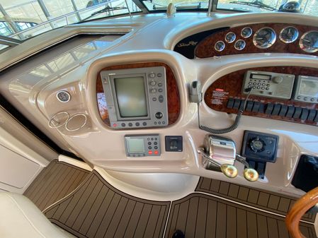 Sea Ray 380 Sundancer image