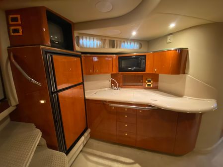 Sea Ray 380 Sundancer image