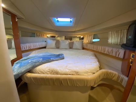 Sea Ray 380 Sundancer image